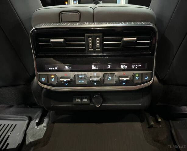 Toyota Land Cruiser 2022, 31,900 km - 3.5 л - Bakı