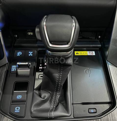 Toyota Land Cruiser 2022, 31,900 km - 3.5 л - Bakı