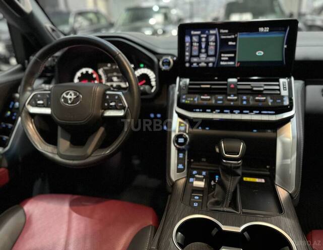 Toyota Land Cruiser 2022, 31,900 km - 3.5 л - Bakı