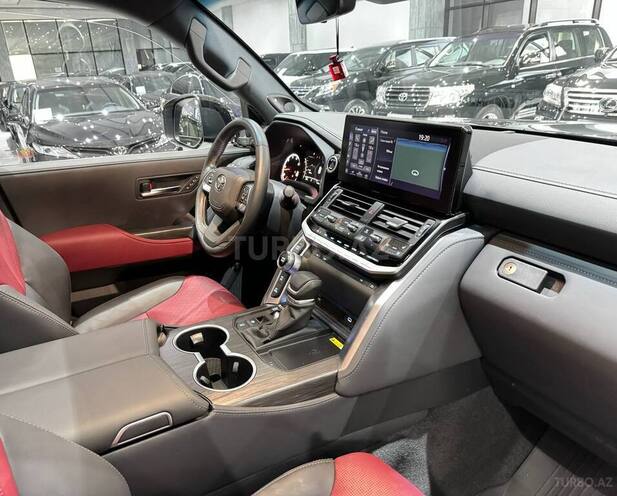 Toyota Land Cruiser 2022, 31,900 km - 3.5 л - Bakı