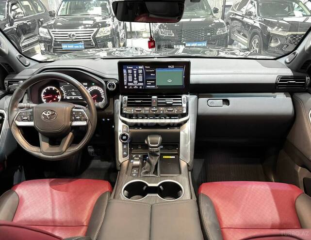 Toyota Land Cruiser 2022, 31,900 km - 3.5 л - Bakı