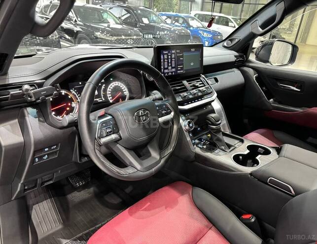 Toyota Land Cruiser 2022, 31,900 km - 3.5 л - Bakı
