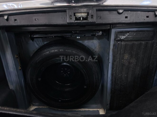 Mercedes E 240 1998, 216,000 km - 2.4 l - Sumqayıt