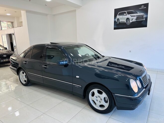 Mercedes E 240 1998, 216,000 km - 2.4 l - Sumqayıt