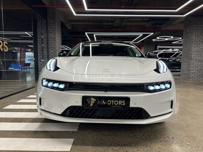 ZEEKR 001-1