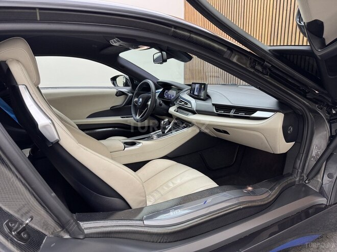 BMW i8 2014, 65,000 km - 1.5 l - Bakı