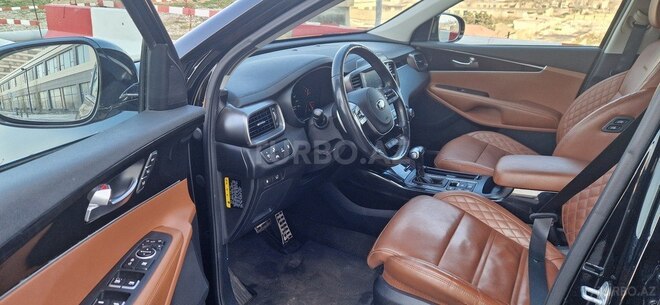 Kia Sorento-8