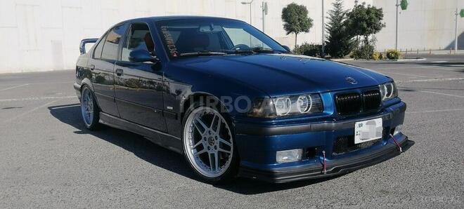 BMW 320-4