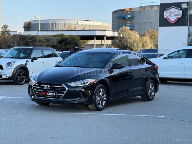 Hyundai Elantra-2