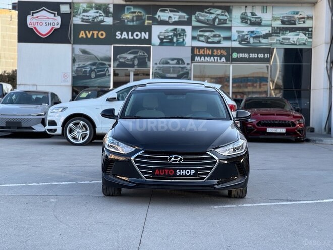 Hyundai Elantra-13
