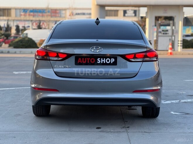 Hyundai Elantra 2018, 81,000 km - 2.0 l - Bakı