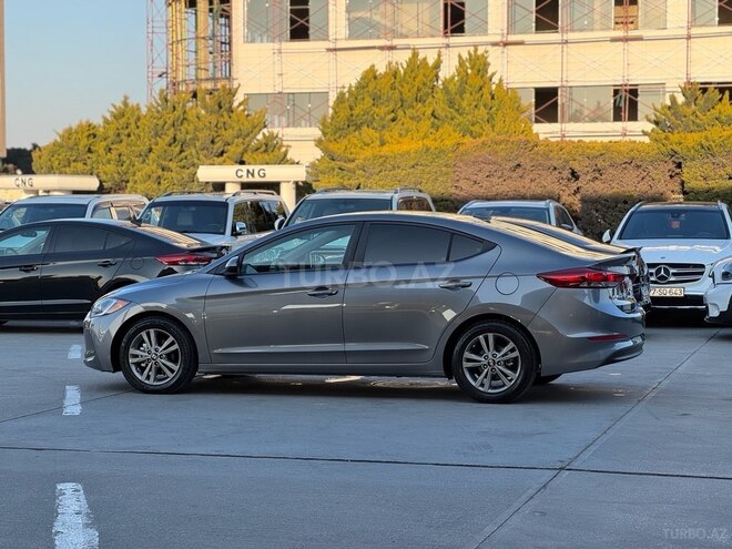 Hyundai Elantra 2018, 81,000 km - 2.0 l - Bakı