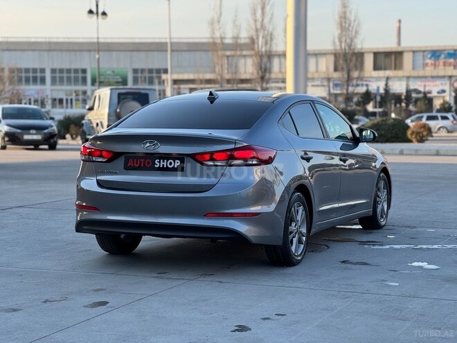 Hyundai Elantra 2018, 81,000 km - 2.0 l - Bakı