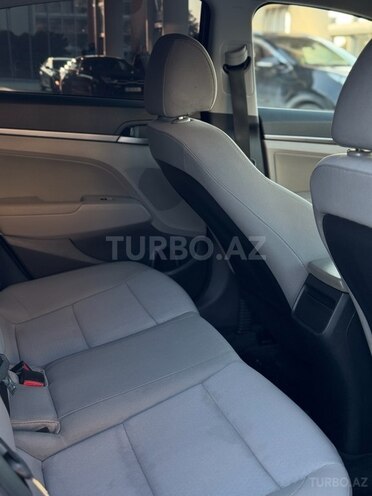 Hyundai Elantra 2018, 81,000 km - 2.0 l - Bakı