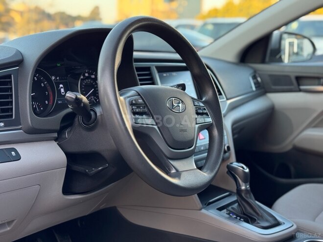 Hyundai Elantra 2018, 81,000 km - 2.0 l - Bakı