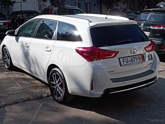 Toyota Auris 2014, 198,000 km - 1.4 l - Bakı
