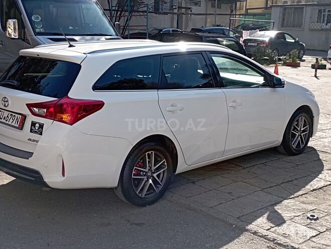 Toyota Auris 2014, 198,000 km - 1.4 l - Bakı
