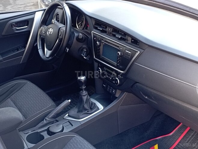 Toyota Auris 2014, 198,000 km - 1.4 l - Bakı