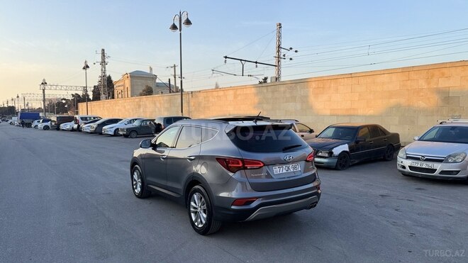 Hyundai Santa Fe-17