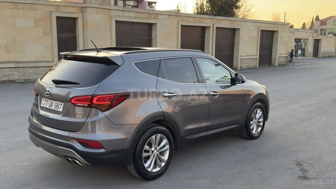 Hyundai Santa Fe-20