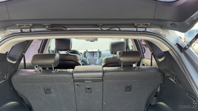 Hyundai Santa Fe-5