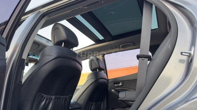 Hyundai Santa Fe-16