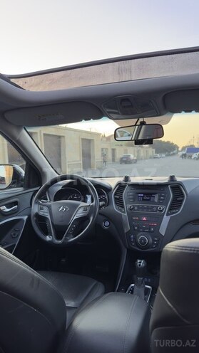 Hyundai Santa Fe-15