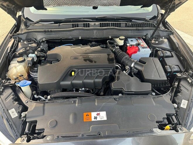 Ford Fusion (North America) 2015, 220,000 km - 2.0 л - Bakı