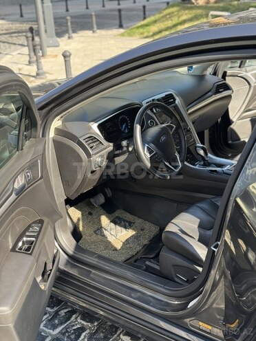 Ford Fusion (North America) 2015, 220,000 km - 2.0 л - Bakı