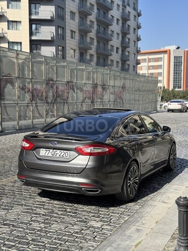 Ford Fusion (North America) 2015, 220,000 km - 2.0 л - Bakı