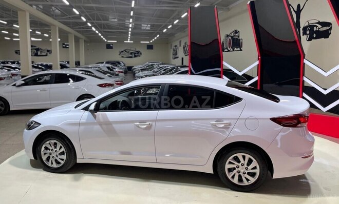 Hyundai Avante 2016, 140,000 km - 1.6 л - Sumqayıt