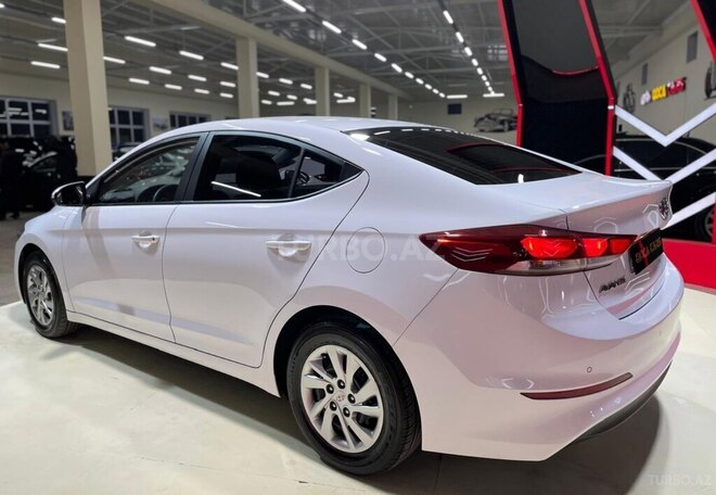 Hyundai Avante 2016, 140,000 km - 1.6 л - Sumqayıt