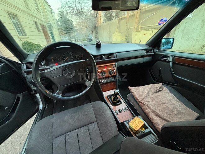 Mercedes E 200 1994, 360,000 km - 2.0 l - Bakı