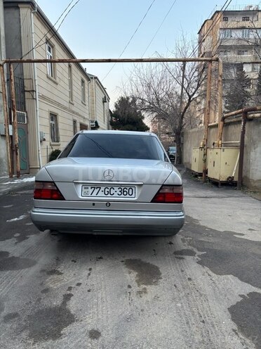 Mercedes E 200 1994, 360,000 km - 2.0 l - Bakı