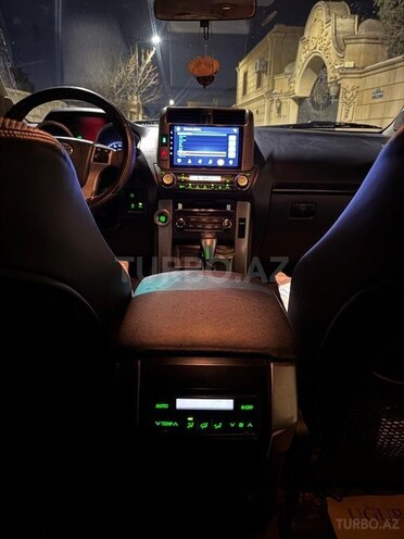 Toyota Land Cruiser Prado 2009, 242,000 km - 4.0 л - Bakı
