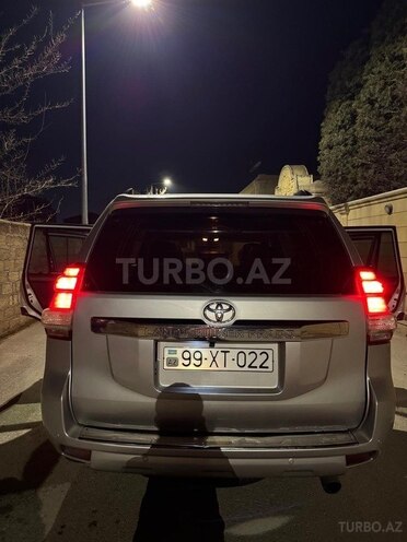 Toyota Land Cruiser Prado 2009, 242,000 km - 4.0 л - Bakı
