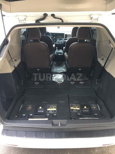 Toyota Sienna 2017, 95,000 km - 3.5 l - Bakı