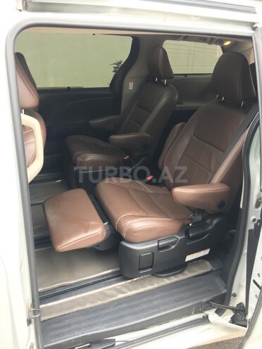 Toyota Sienna 2017, 95,000 km - 3.5 l - Bakı