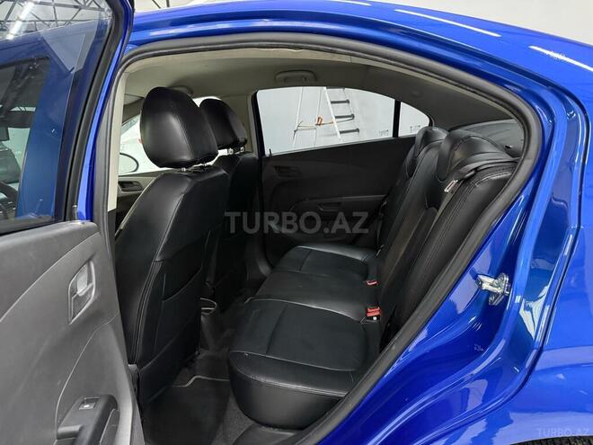 Chevrolet Aveo-11