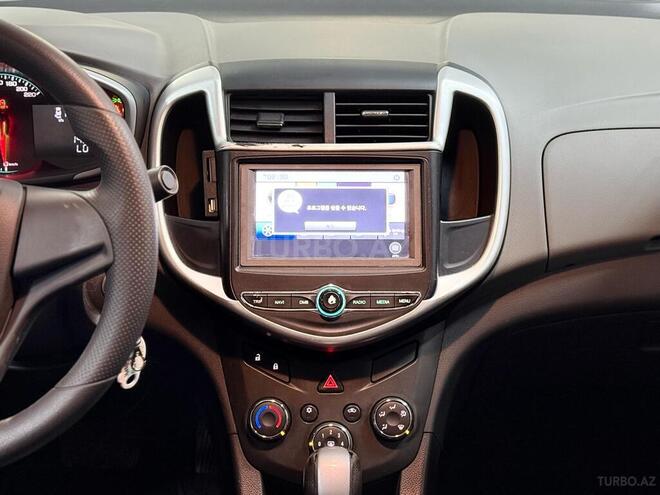Chevrolet Aveo-14