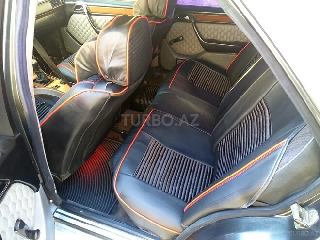 Mercedes E 300 d 1991, 318,520 km - 3.0 л - Bakı