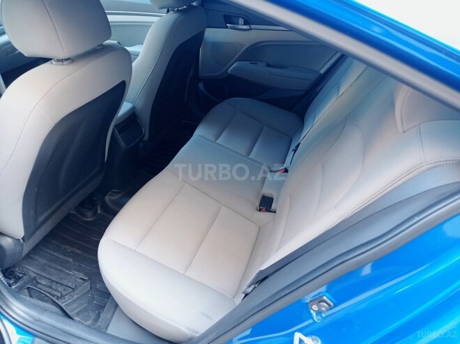 Hyundai Elantra 2017, 132,600 km - 2.0 л - Bakı