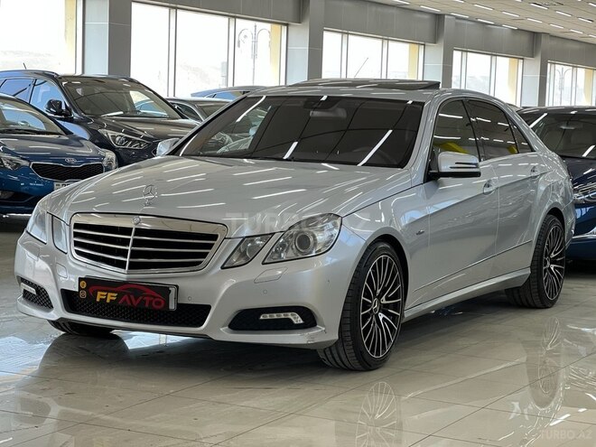 Mercedes E 220 d-3