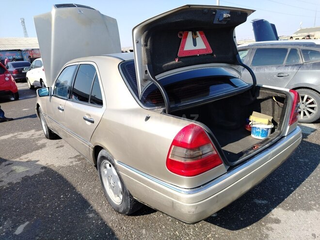 Mercedes C 200 1996, 717,000 km - 2.0 л - Bakı