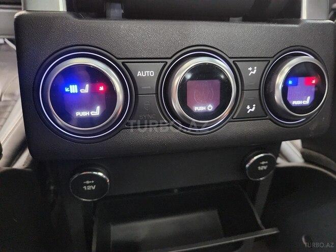 Land Rover Discovery 2018, 120,000 km - 3.0 l - Bakı