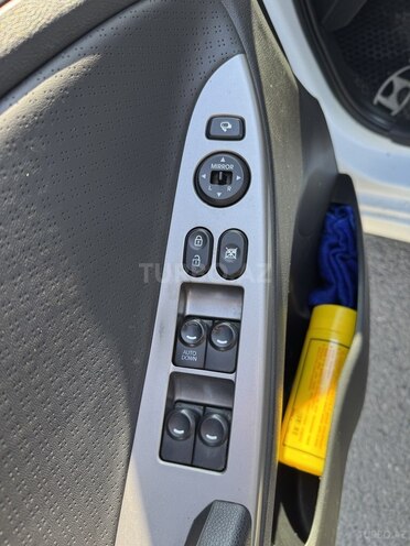 Hyundai Accent 2015, 93,361 km - 1.4 l - Bakı