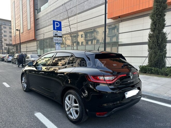 Renault Megane-9