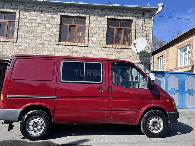 Ford Transit 1999, 385,000 km - 2.5 л - Zaqatala
