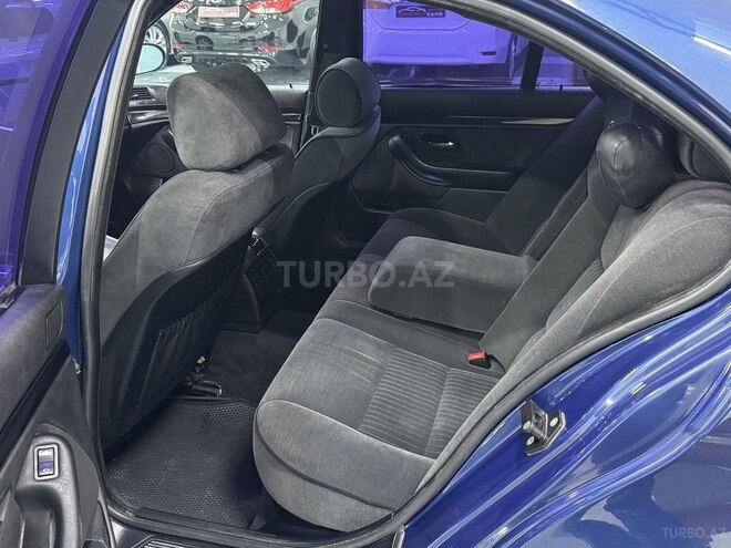BMW 525 2002, 290,000 km - 2.5 l - Sumqayıt