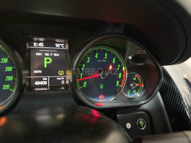 Maserati Quattroporte 2012, 49,000 km - 4.7 l - Bakı